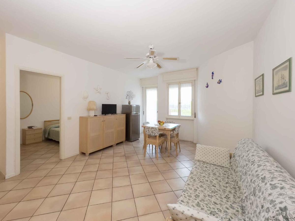 Apartments in Lignano Sabbiadoro 21784 Esterno foto